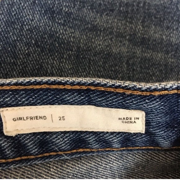 PacSun Girlfriend Vintage Wash Hi-Rise Mom Jean-25 - Picture 7 of 8